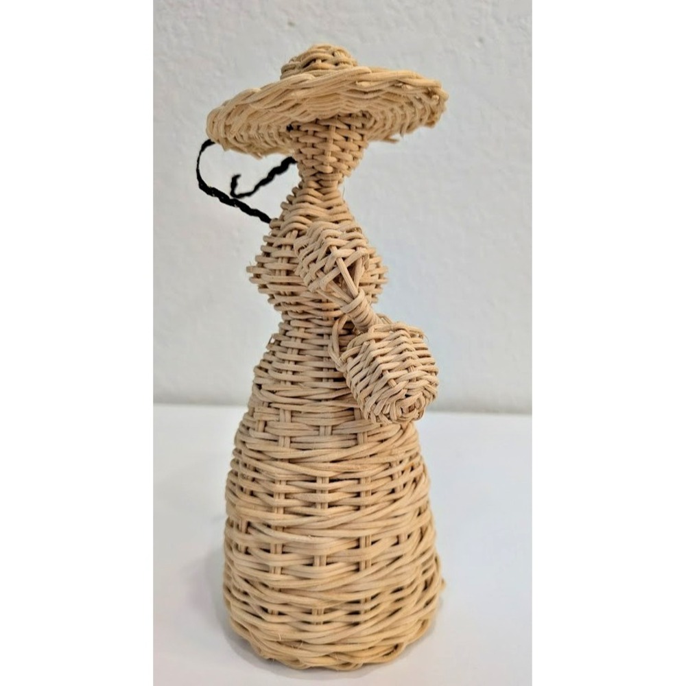 Woven Wicker Lady With Her Basket And Straw Hat Vintage Natural Wicker Unique - Picture 4 of 7